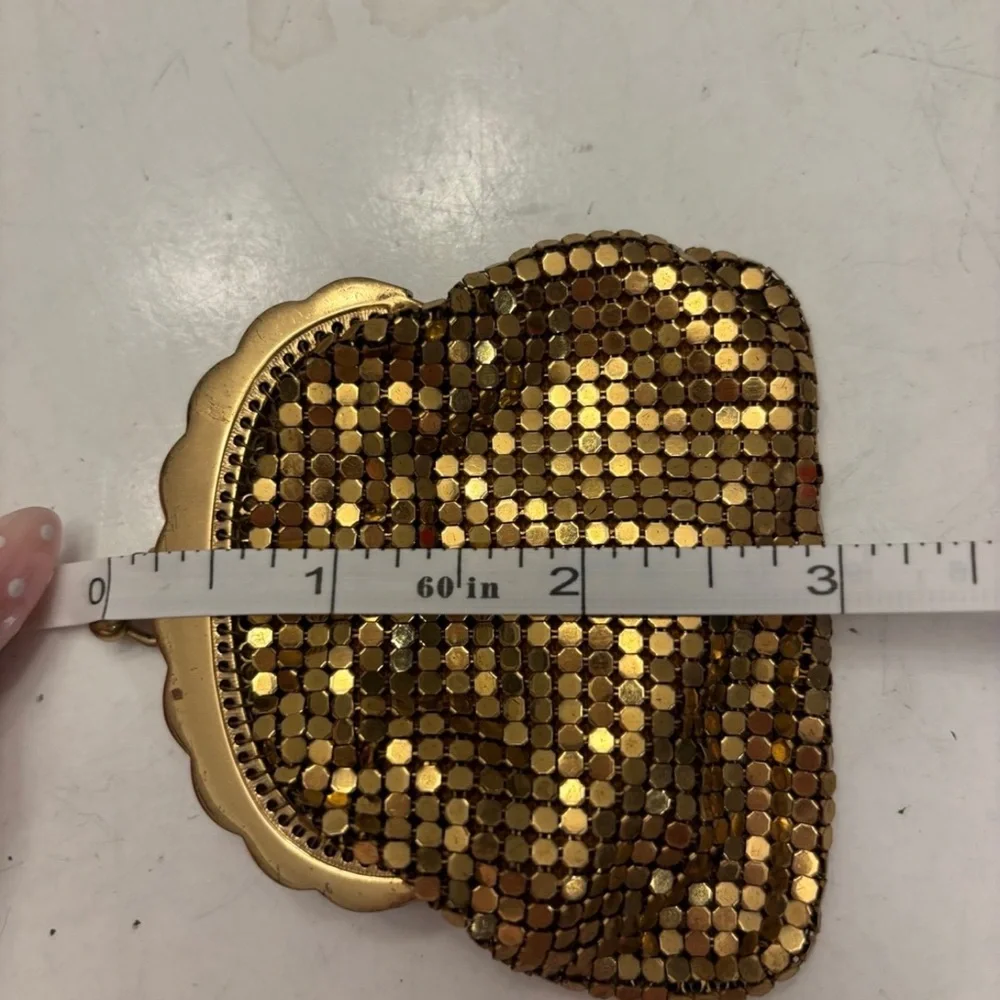 Vintage Gold Mesh Coin Purse with Clasp
